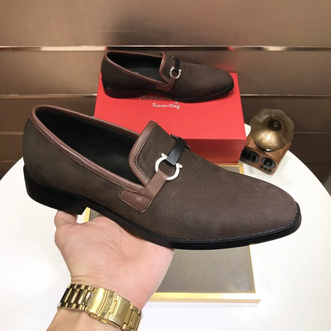 Men's shoes 💰540💰[Ferragamo/Ferragamo] (high-end Niuli) New 🍀 Ferragamo* - top version Ferragamo's classic formal leather shoes! Made of imported original cowhide, the inner top layer is comfortable cowhide lining! Original wear-resistant rubber outsole! High quality products! Code number 38-44!